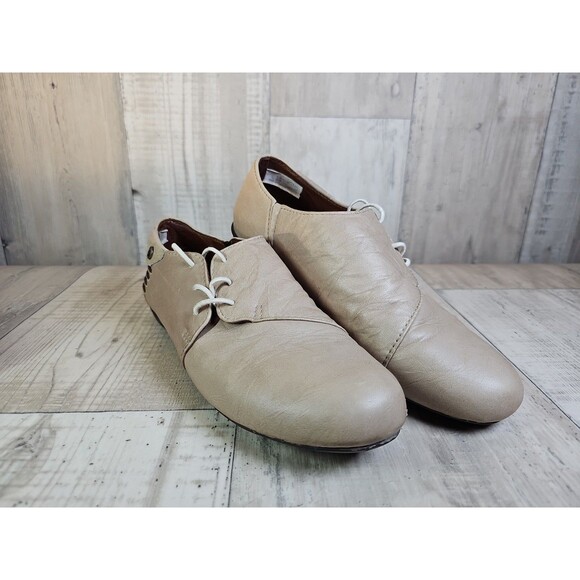 Sergio Tomani Tuka Leather Lace-Up Flats Tan Beige Shoes Size US Women’s 8.5 - Picture 3 of 11